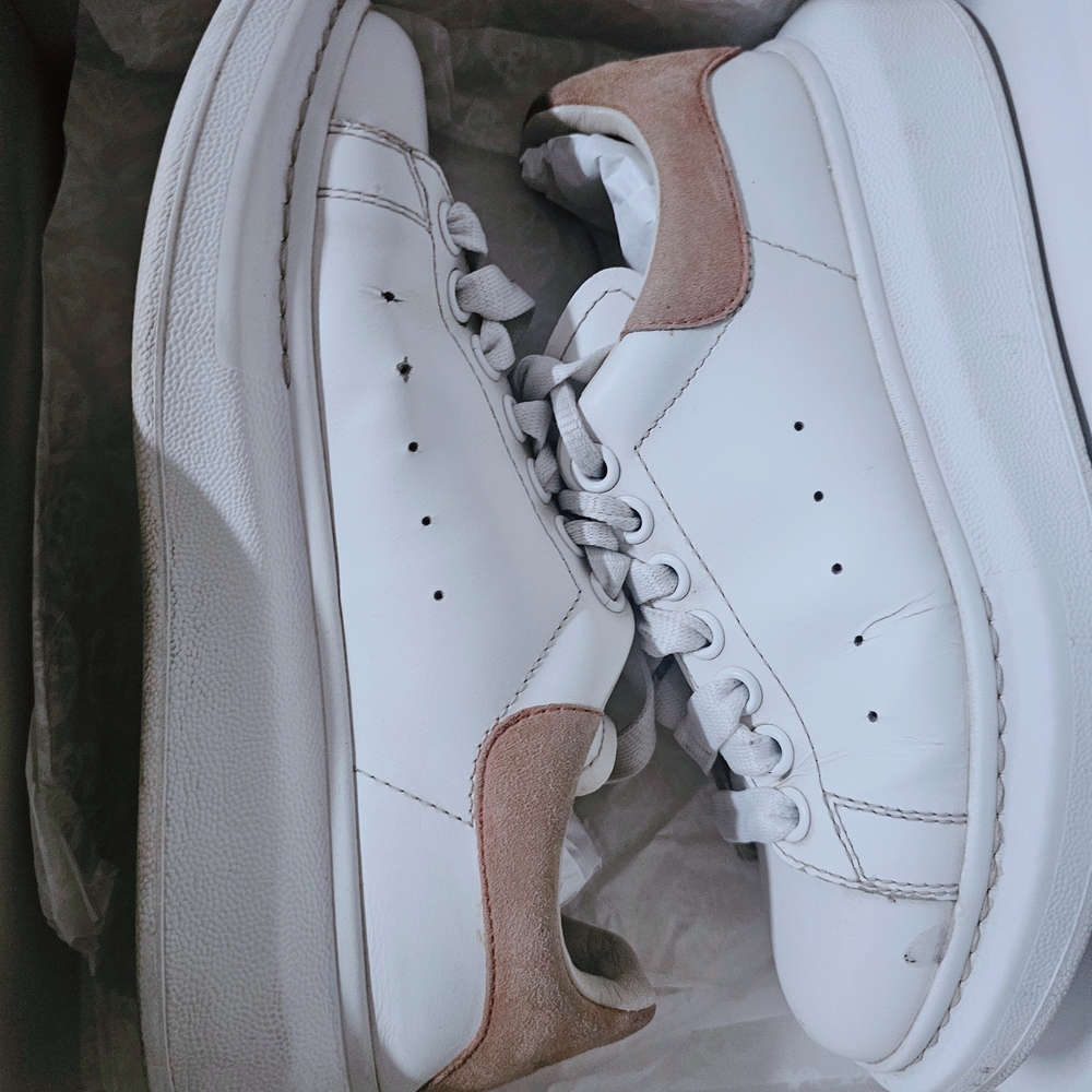 Alexander McQueen White and Peach Sneakers - Picture 4 of 7